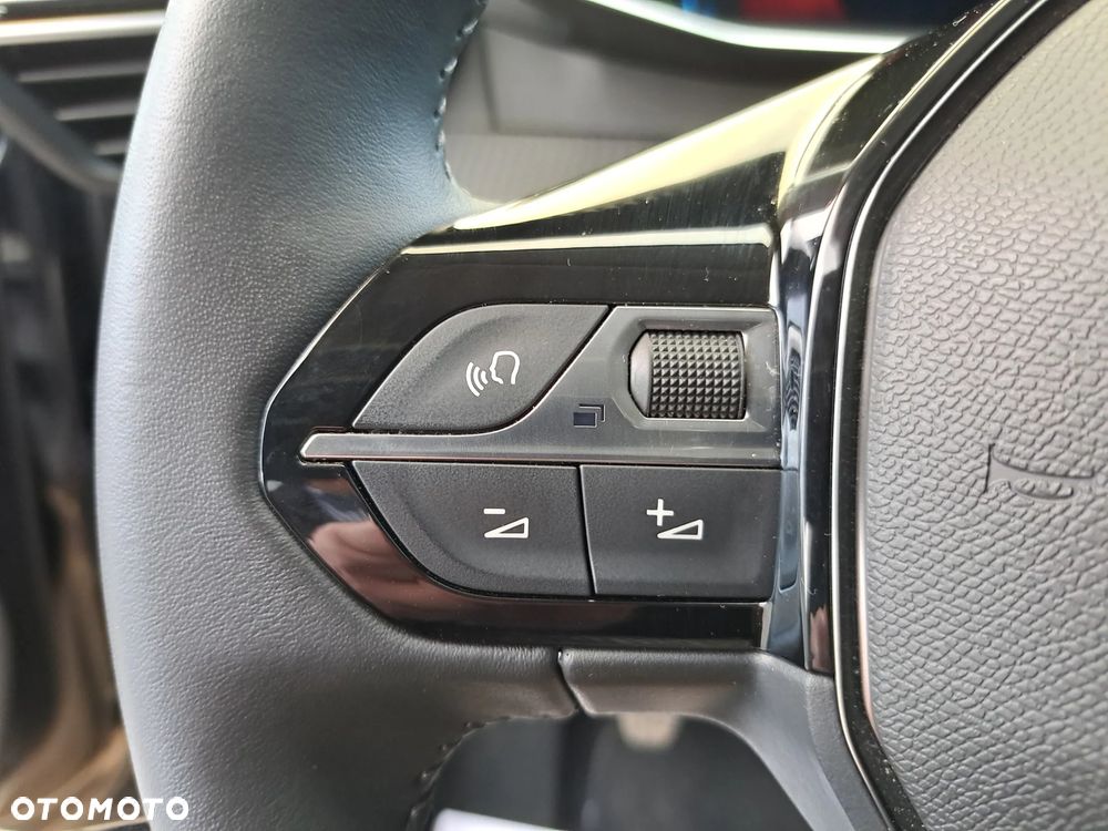 Peugeot 208 PureTech 100 Allure - 17