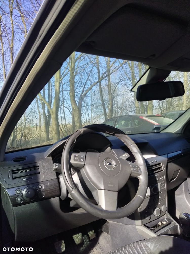 Opel Astra H GTC na części - 5