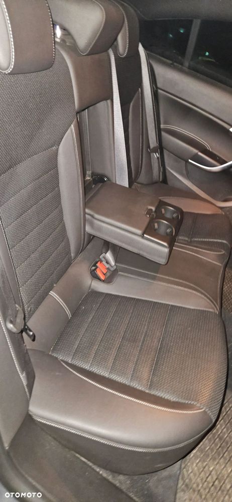 Opel Insignia 2.8 T V6 OPC - 8