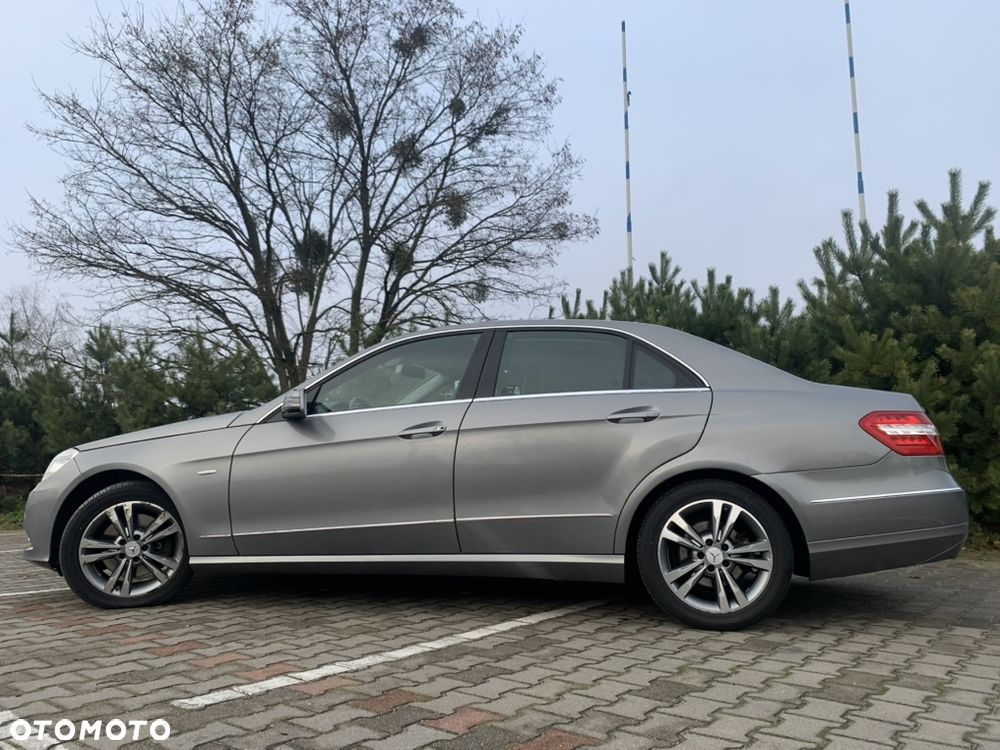 Mercedes-Benz Klasa E 350 CDI BlueEff Avantgarde - 17