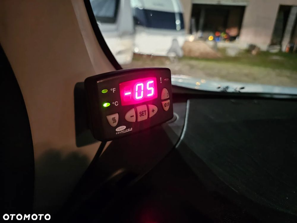 Renault KANGOO CHLODNIA MROZNIA CARRIER KLIMA EURO6 - 28