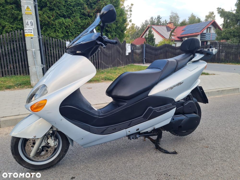 Yamaha Majesty