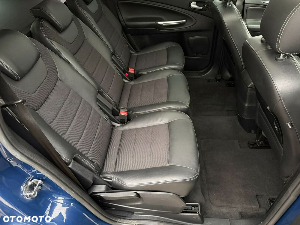Ford S-Max 2.0 TDCi DPF Titanium X - 21