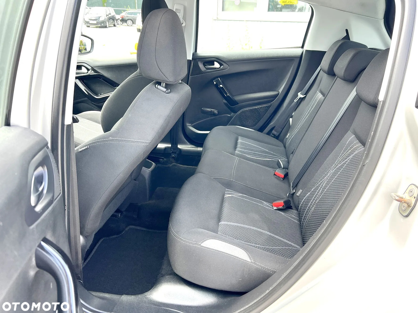 Peugeot 208 1.4 HDi Access - 13