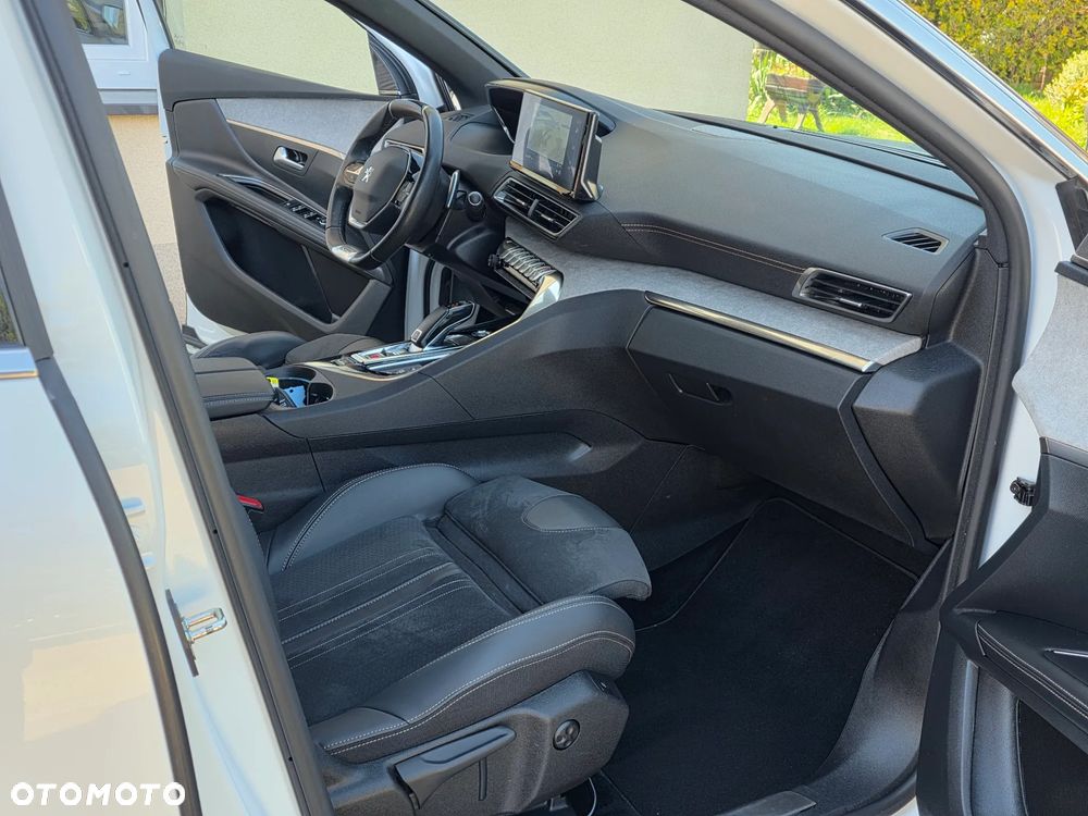 Peugeot 3008 1.6 PureTech GT S&S EAT8 - 32