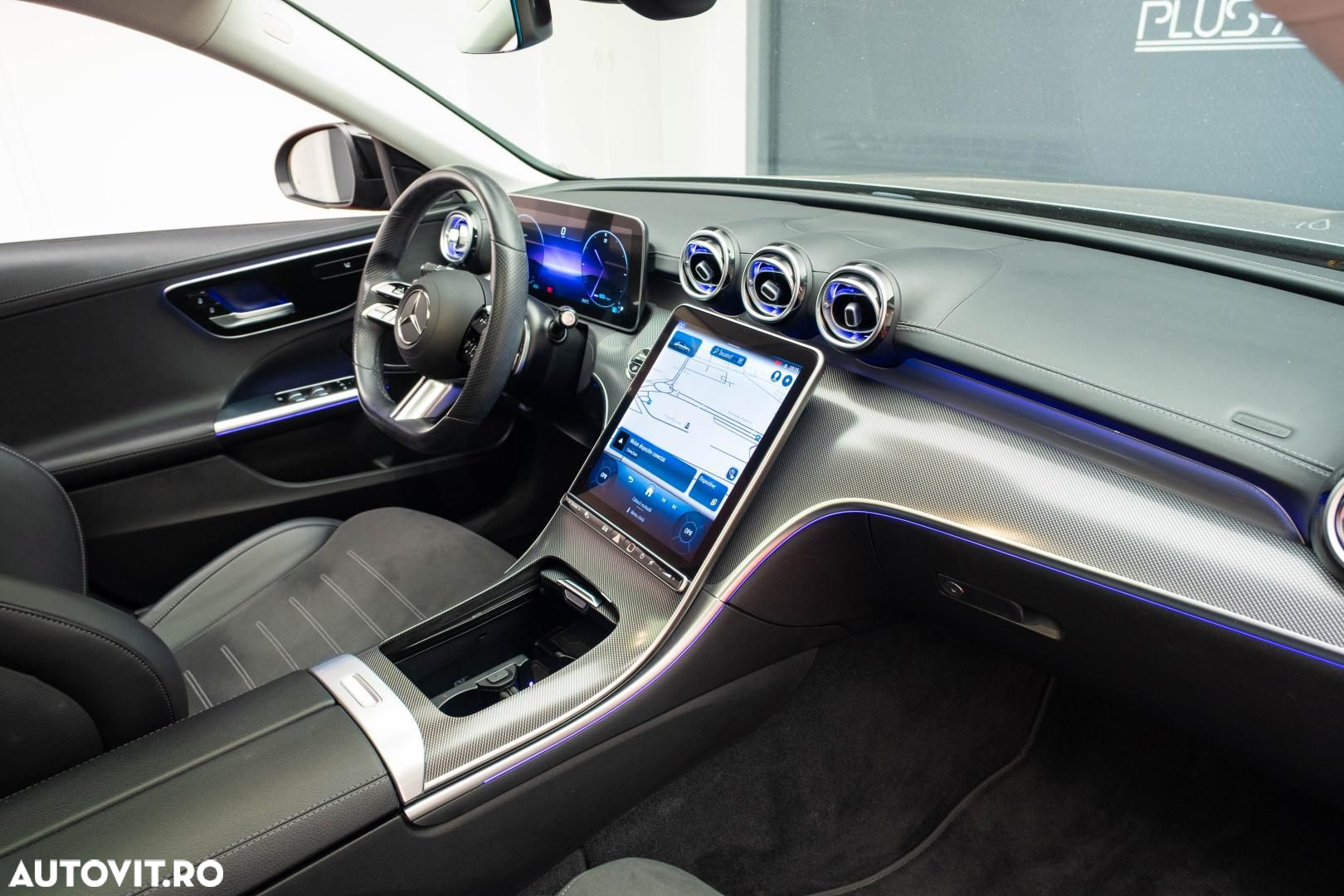 Mercedes-Benz C 300 4Matic T 9G-TRONIC - 33