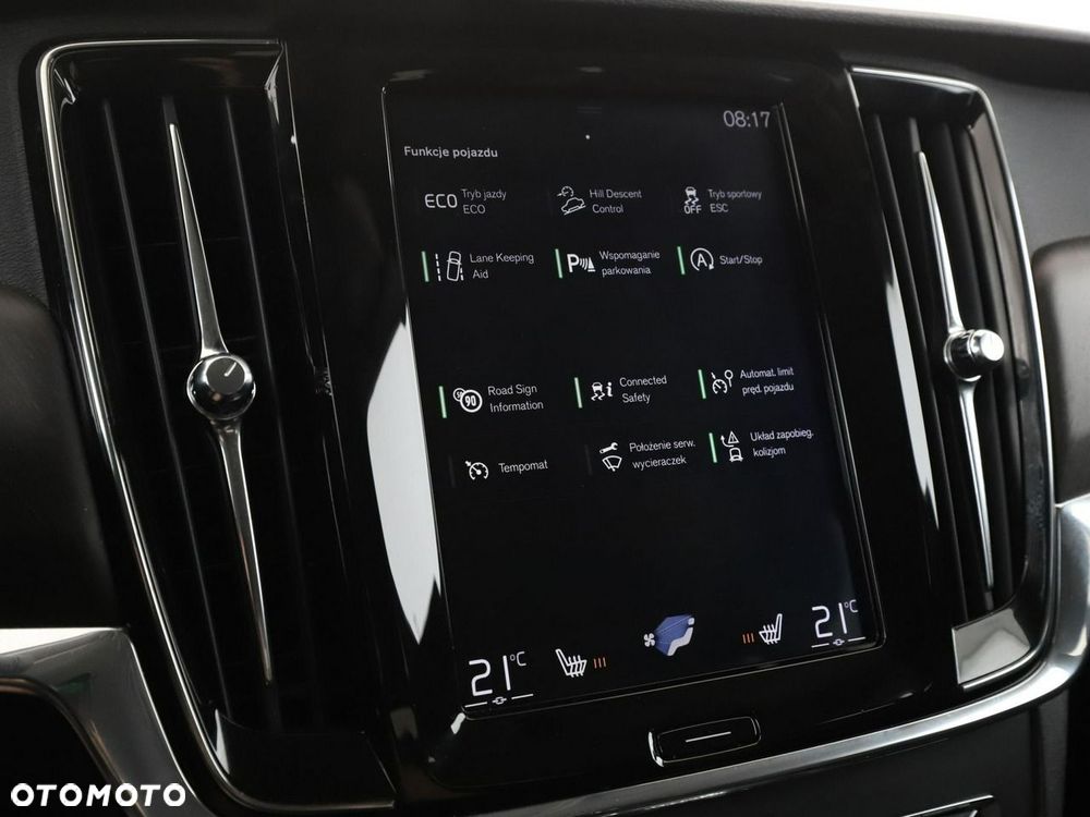 Volvo V90 Cross Country D4 AWD - 26