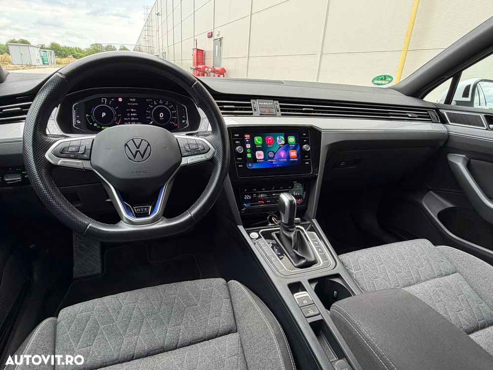 Volkswagen Passat - 26