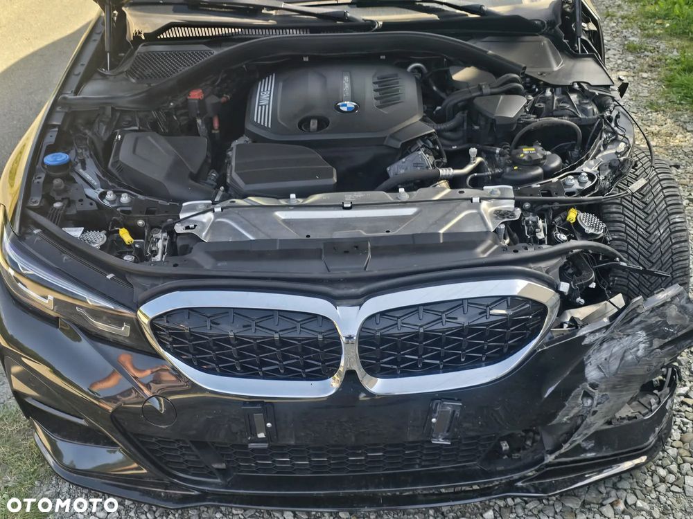 BMW Seria 3 318d Edition M Sport Shadow - 28