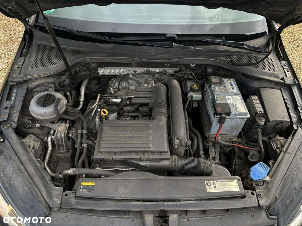 Volkswagen Golf 1.4 TSI BMT Comfortline - 9