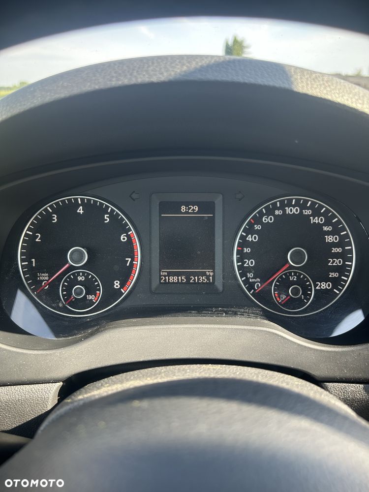 Volkswagen Jetta - 6