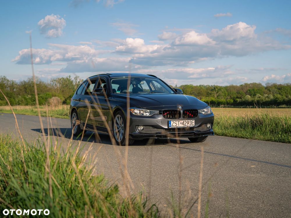 BMW Seria 3 318d - 3
