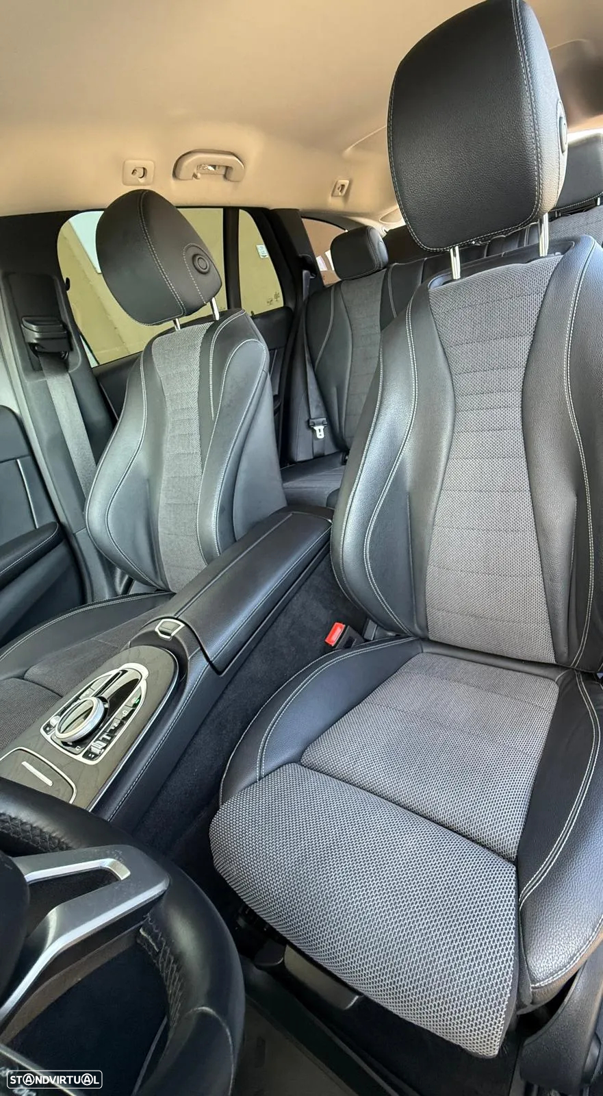 Mercedes-Benz E 200 d Exclusive Line - 32