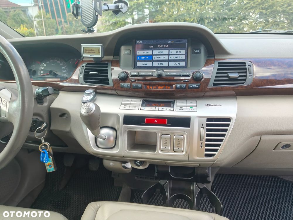 Honda FR-V 2.0 Executive - 13