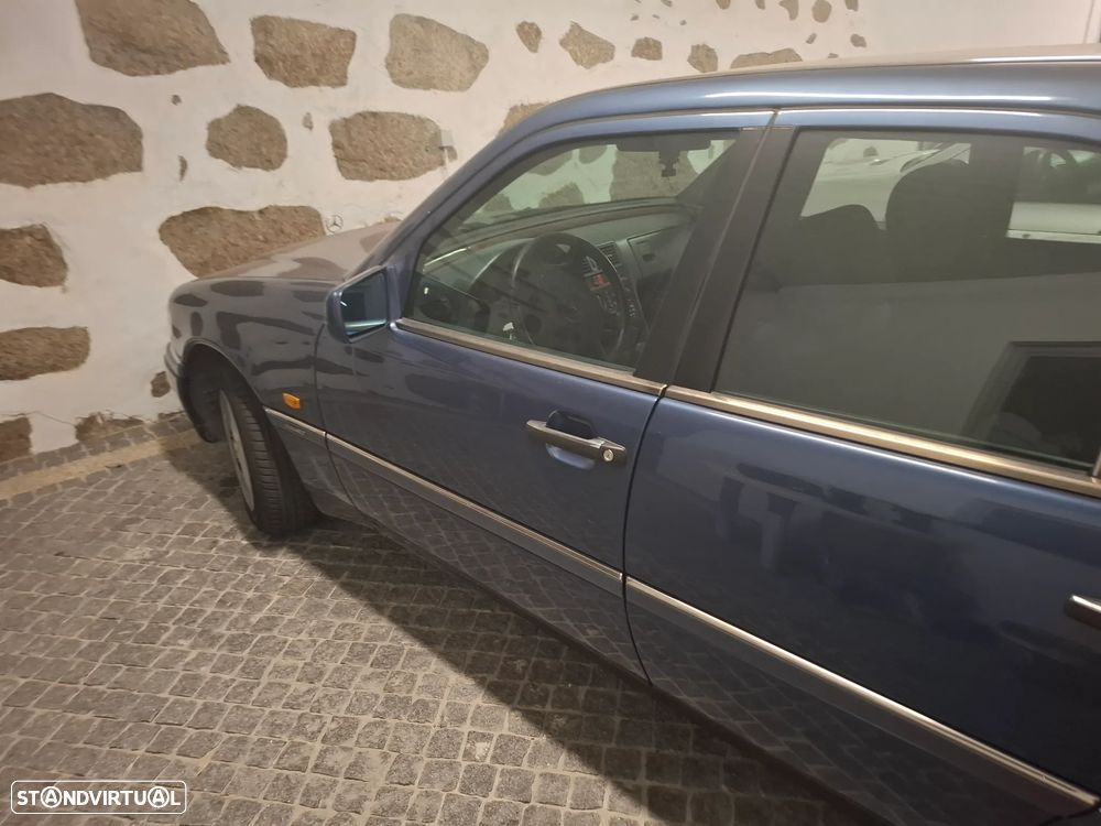 Mercedes-Benz C 180 Elegance - 12