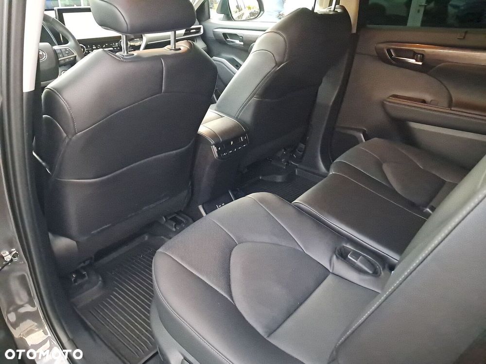 Toyota Highlander - 14