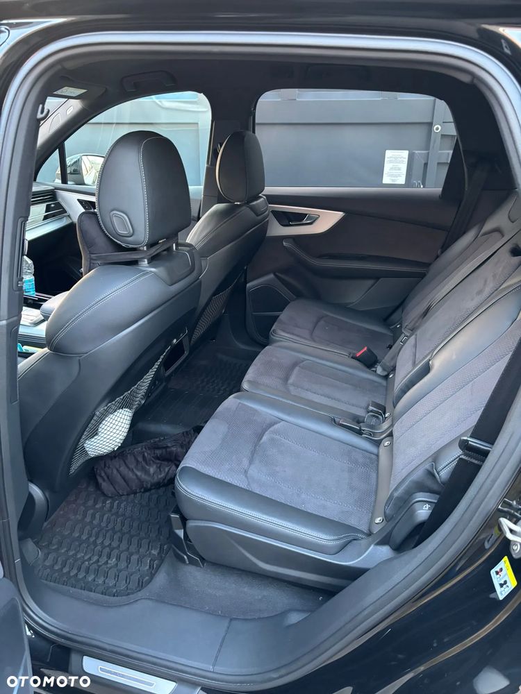 Audi Q7 55 TFSI mHEV Quattro S Line Tiptr - 18