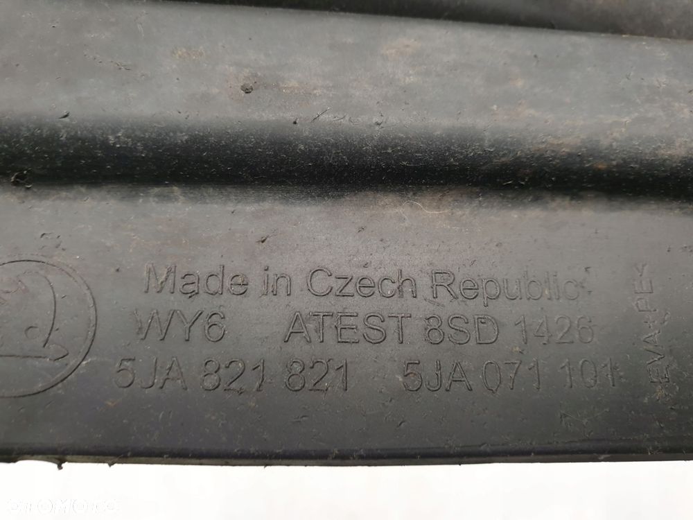Skoda Rapid CHLAPACZ Prawy tył 5JA821821 5JA071101 - 7