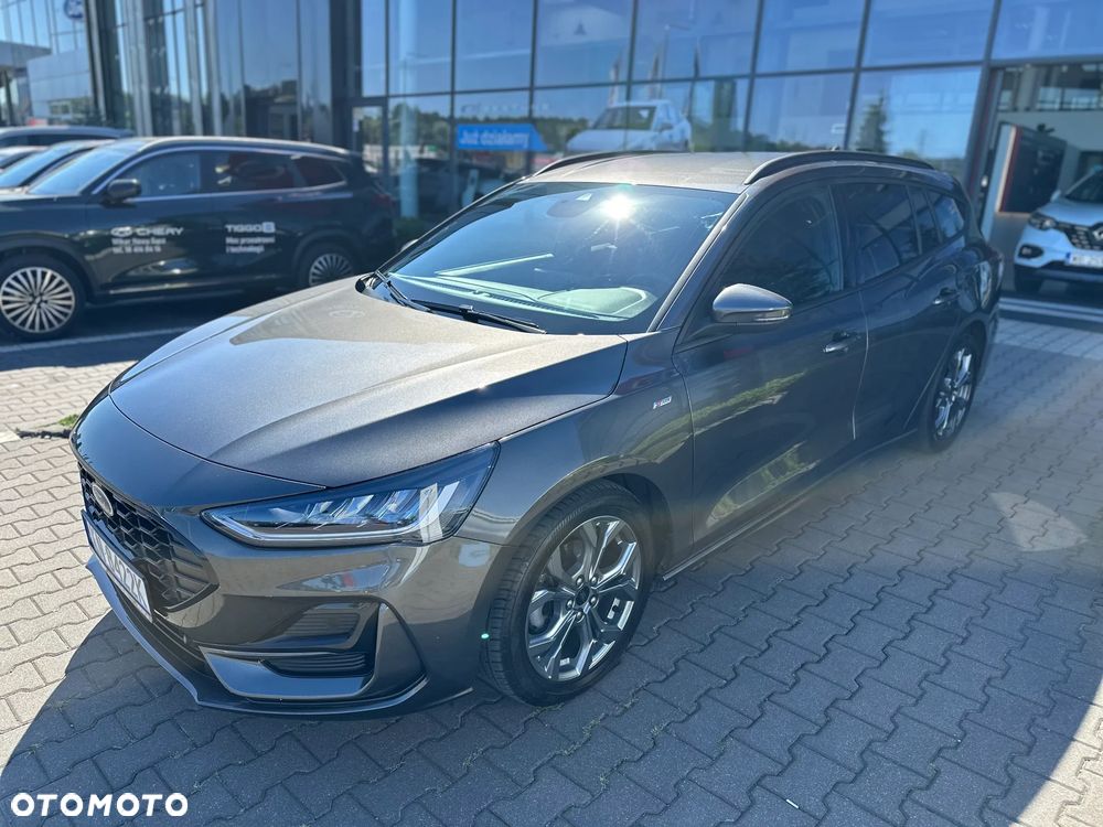 Ford Focus 1.0 EcoBoost Hybrid ST-LINE X - 2