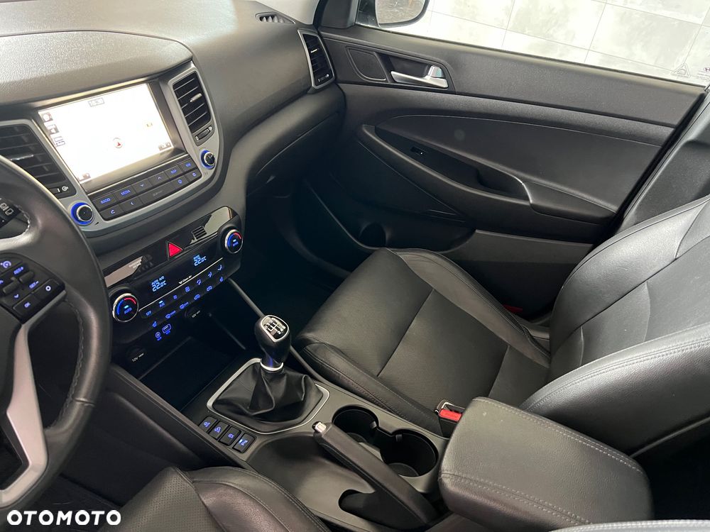 Hyundai Tucson blue 1.7 CRDi 2WD Style - 12