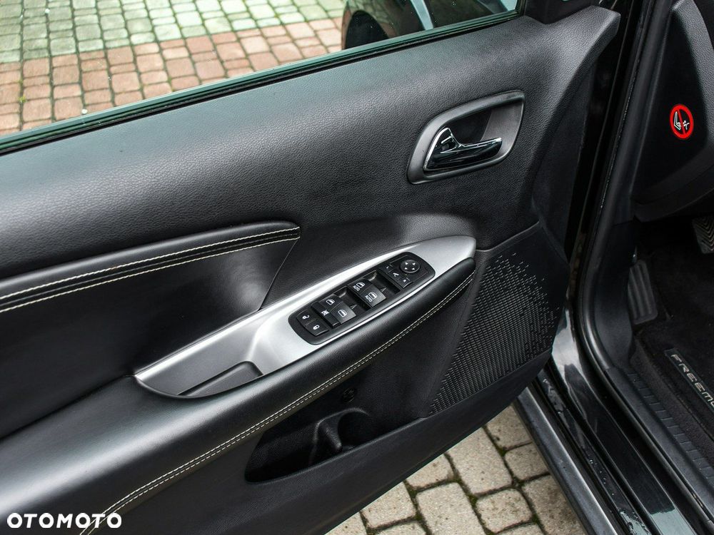 Fiat Freemont 2.0 Multijet Lounge - 11