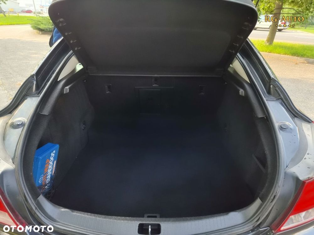 Opel Insignia - 35