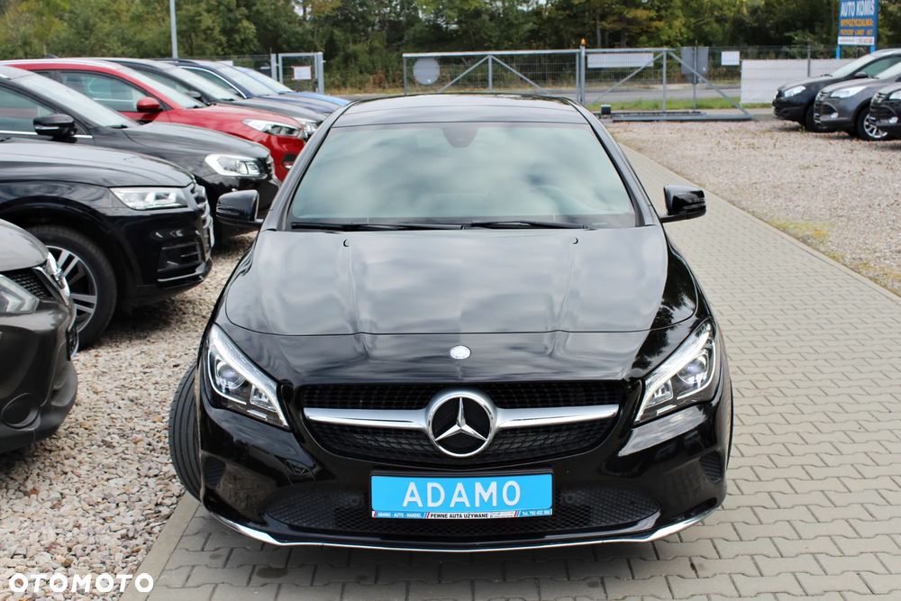 Mercedes-Benz CLA 180 - 1