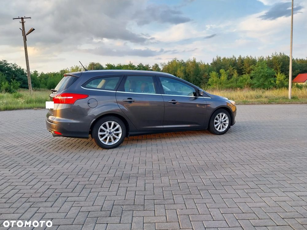 Ford Focus Turnier 1.5 EcoBoost Start-Stopp-System Titanium - 3