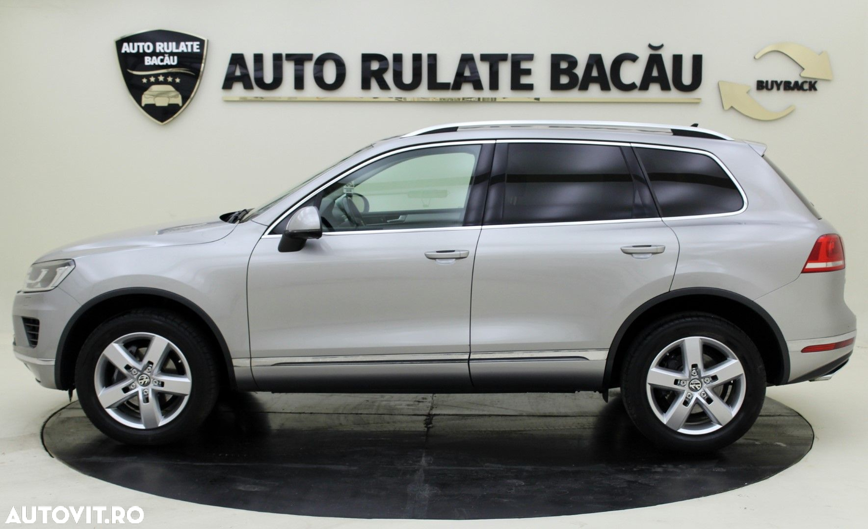 Volkswagen Touareg - 5