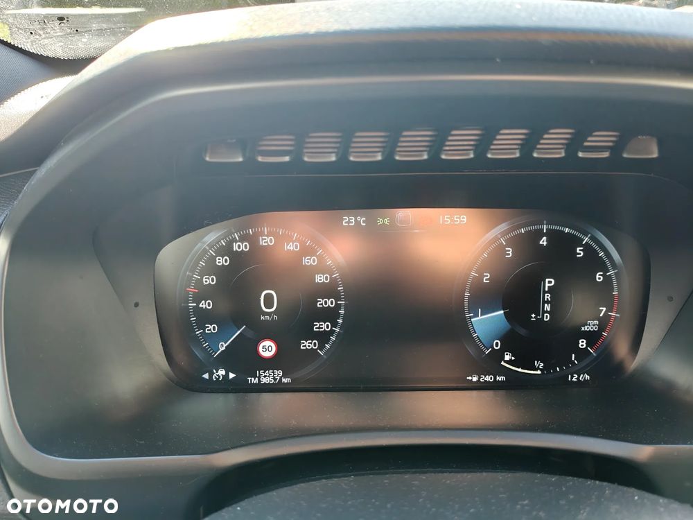 Volvo XC 90 T6 AWD R-Design - 13
