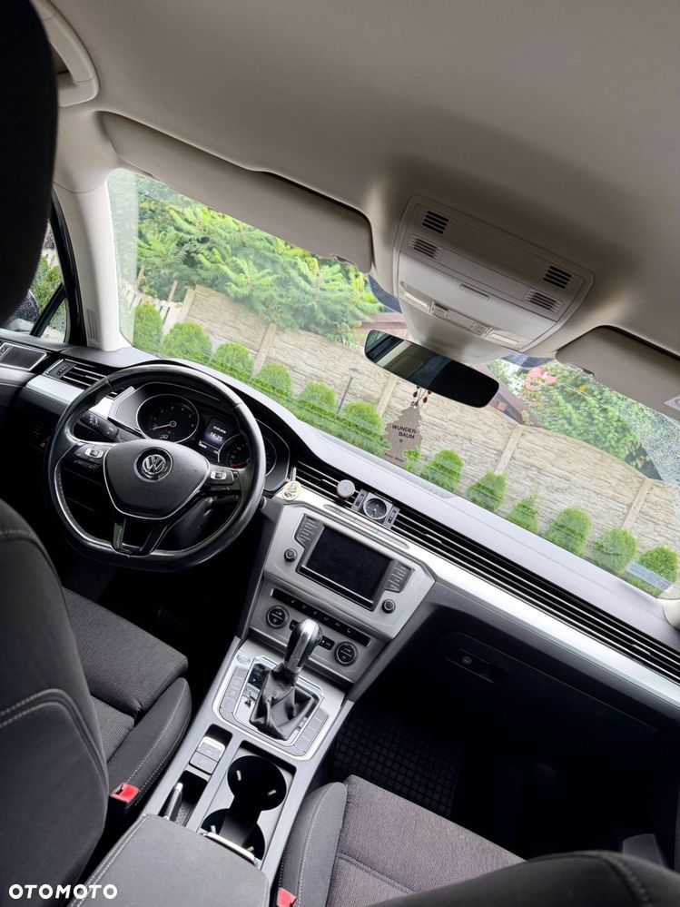 Volkswagen Passat - 7