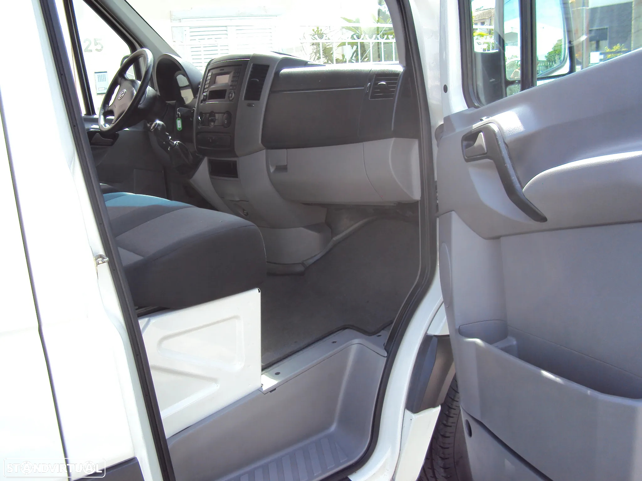 VW CRAFTER   FRIO    EXTRA   LONGO - 9