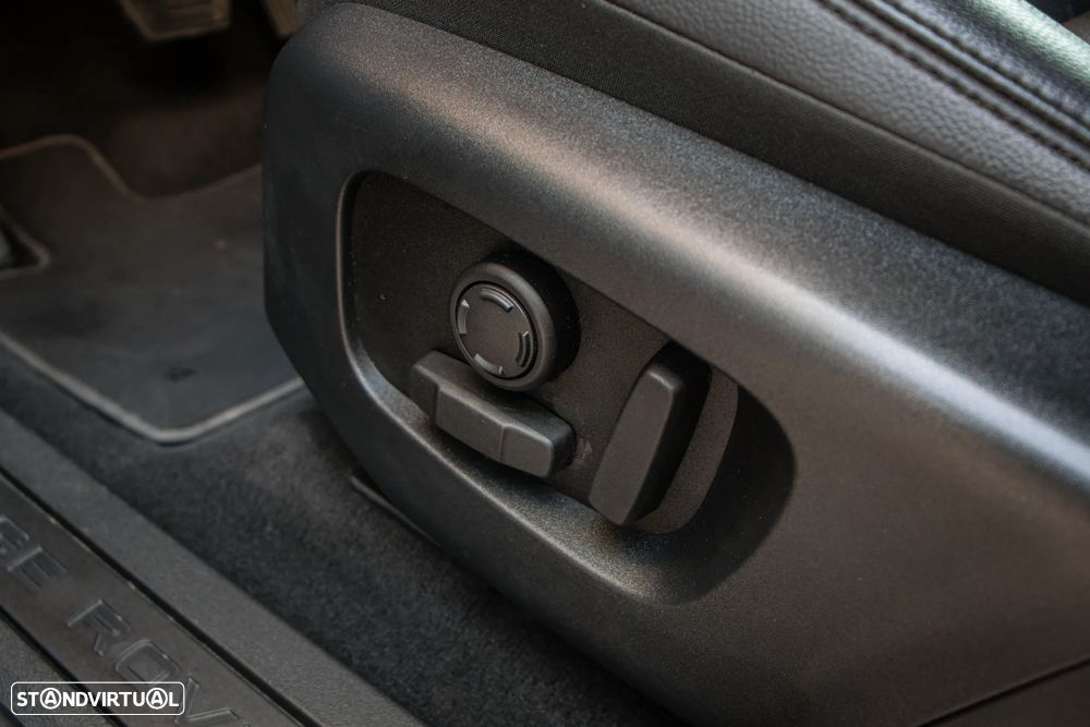 Land Rover Range Rover Evoque 1.5 P300e AWD S Auto - 10