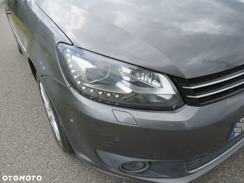 Volkswagen Touran 2.0 TDI DPF BlueMotion Technology DSG Comfortline - 3