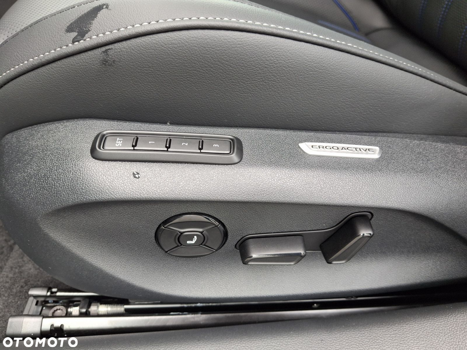Volkswagen Passat - 10