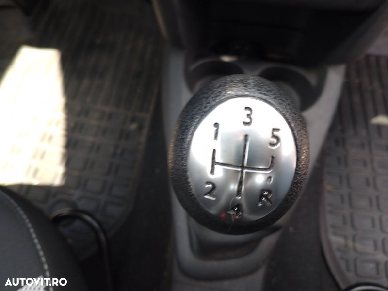 Dacia Sandero - 30