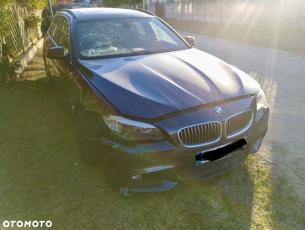 BMW Seria 5 525d xDrive Sport-Aut - 3