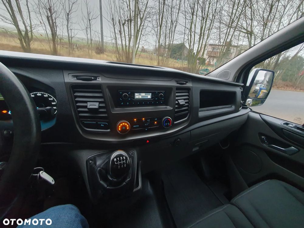 Ford TRANSIT CUSTOM - 15