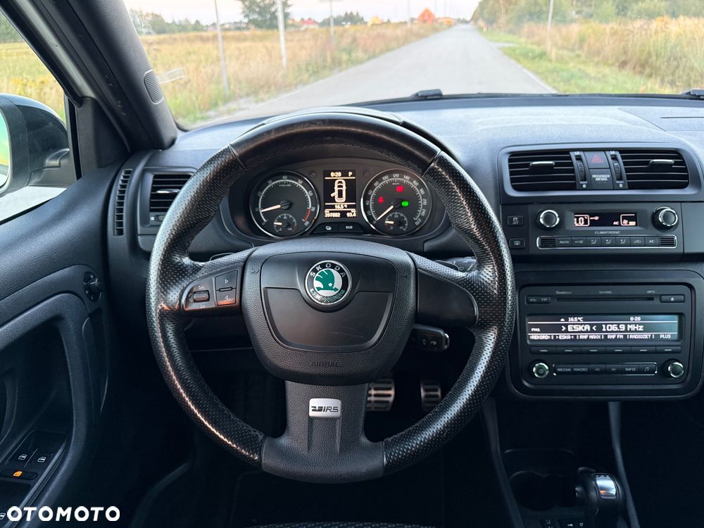 Skoda Fabia 1.4 TSI DSG RS - 16