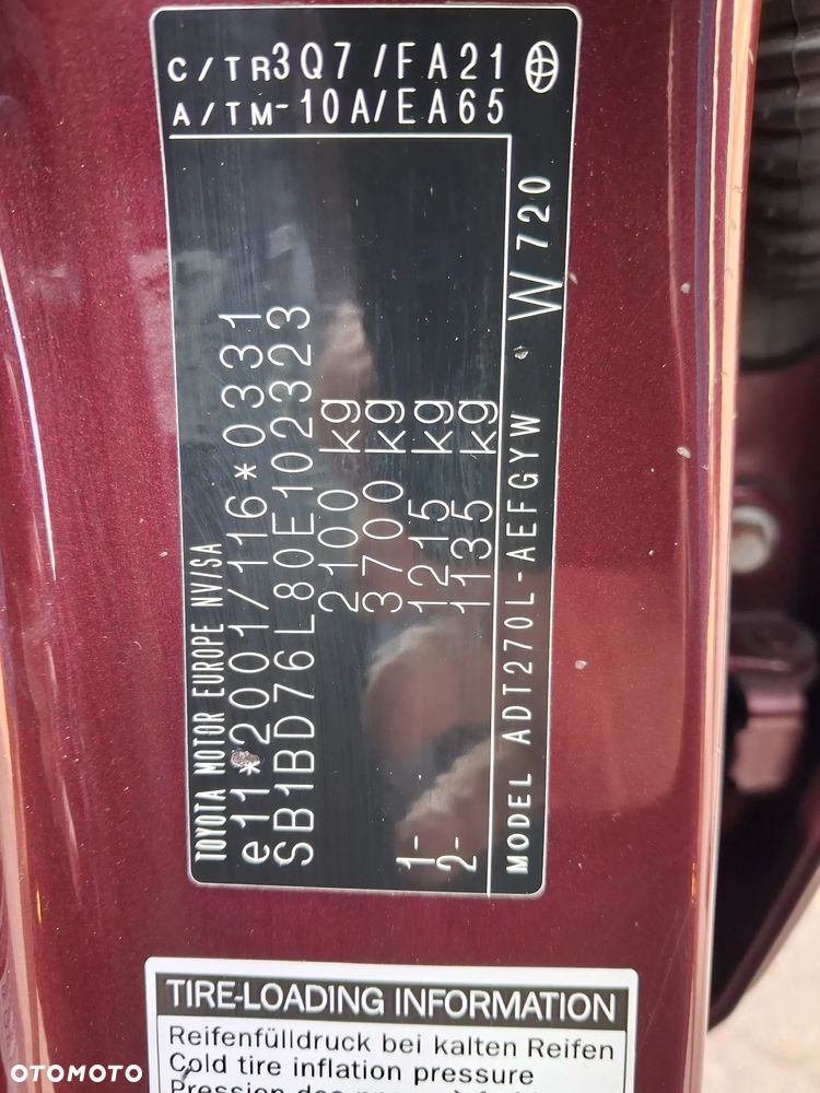 Toyota Avensis 2.0 D-4D Premium - 20