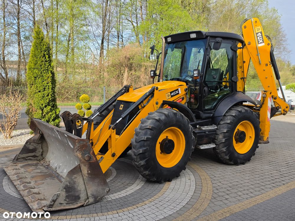 JCB 4CX / Szybkozłącze przód i tył - 1