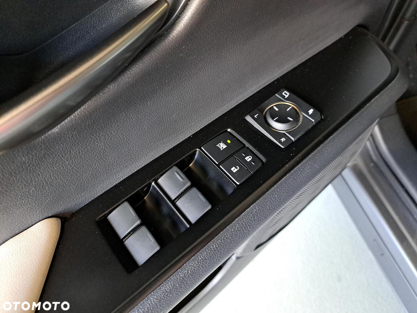 Lexus UX 200 Prestige 2WD - 34