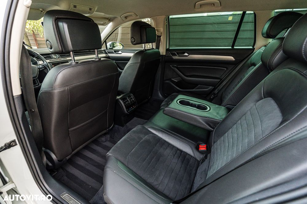 Volkswagen Passat Variant 2.0 TDI DSG R Executive - 24