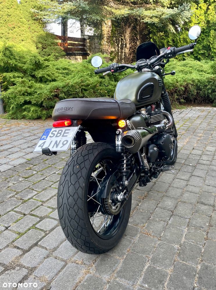 Triumph Bonneville - 11