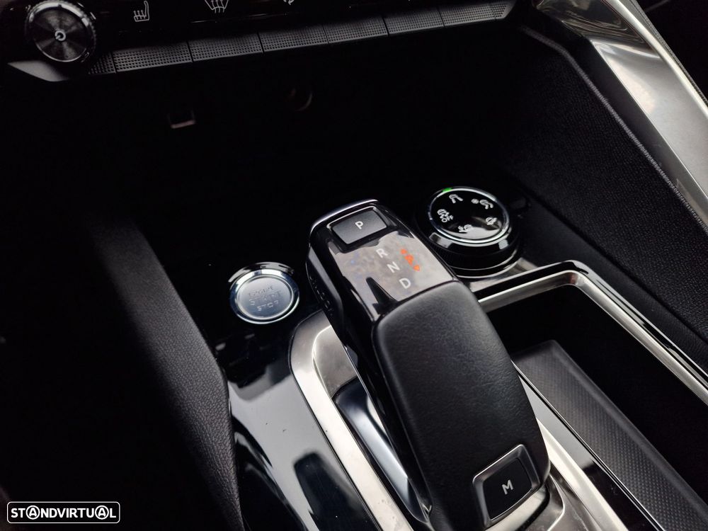 Peugeot 3008 1.2 PureTech Allure Pack EAT8 - 27