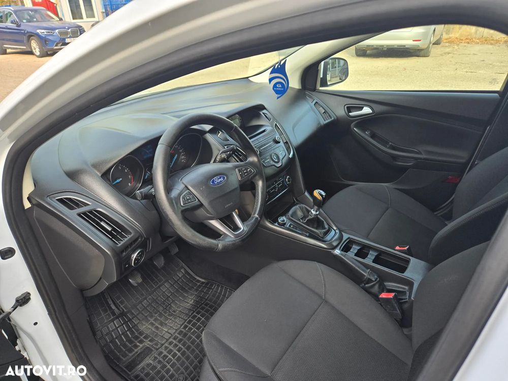 Ford Focus 1.0 EcoBoost Trend - 14