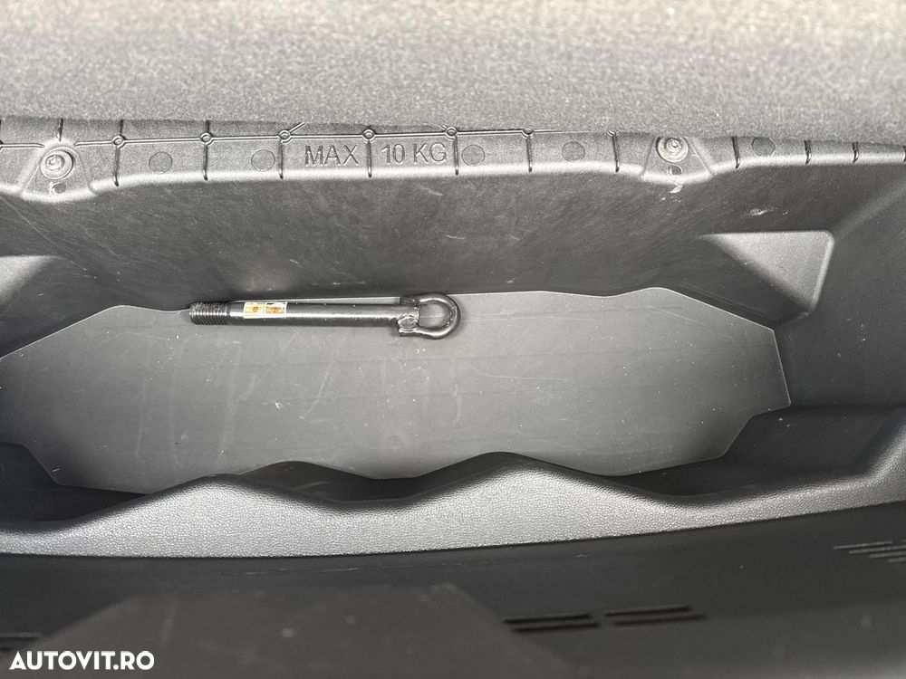 Renault Megane E-TECH 60 kWh 220 CP Iconic - 19