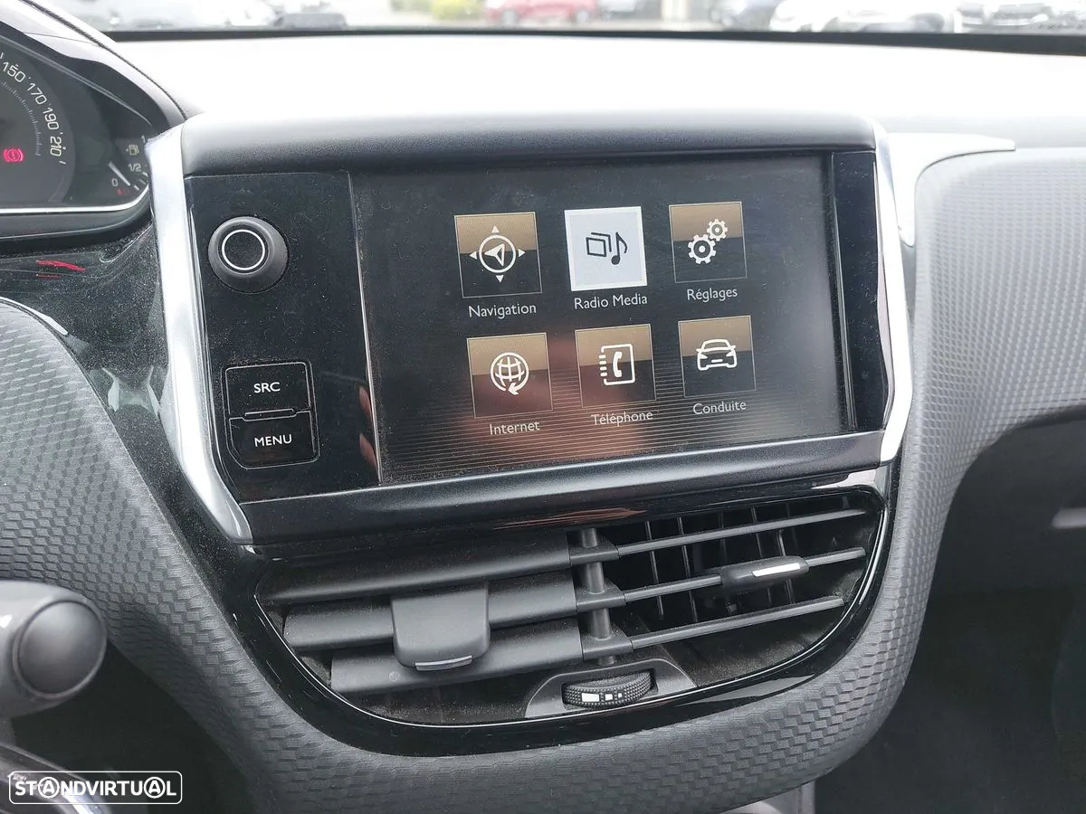 Peugeot 2008 PureTech 82 Style - 17