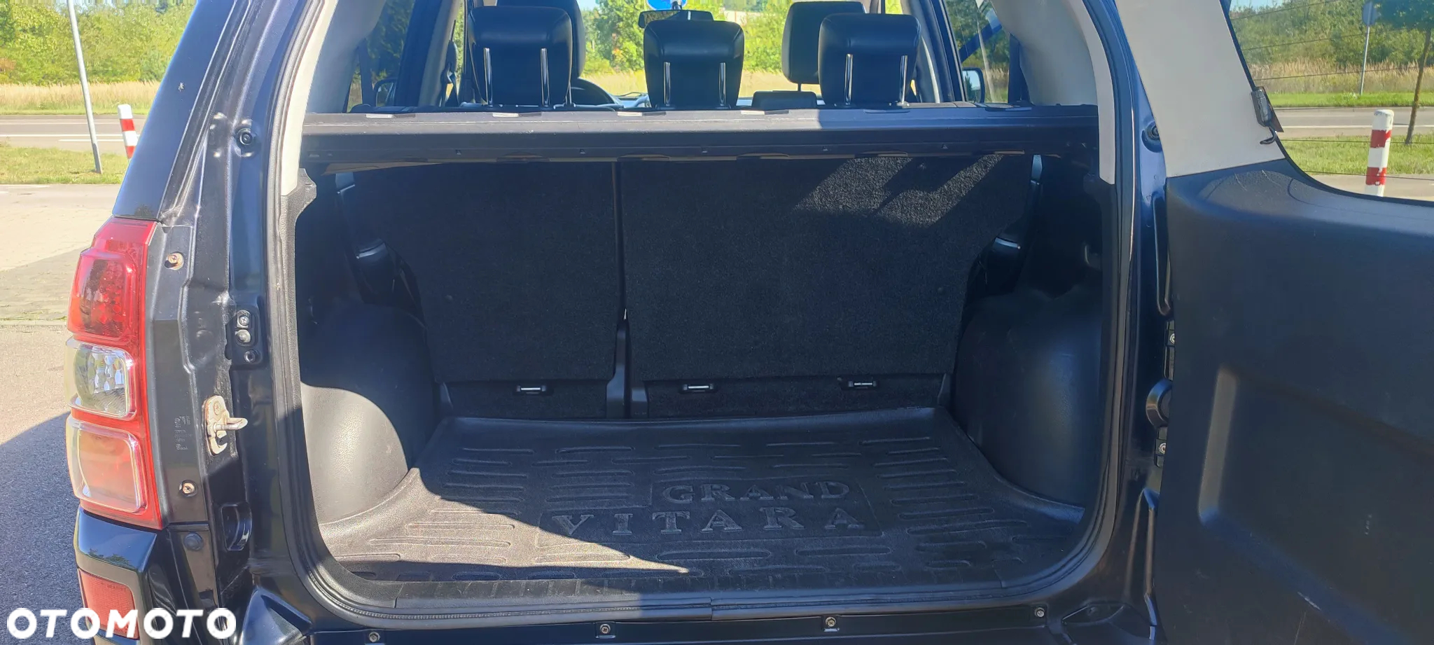 Suzuki Grand Vitara 2.0 De luxe - 26