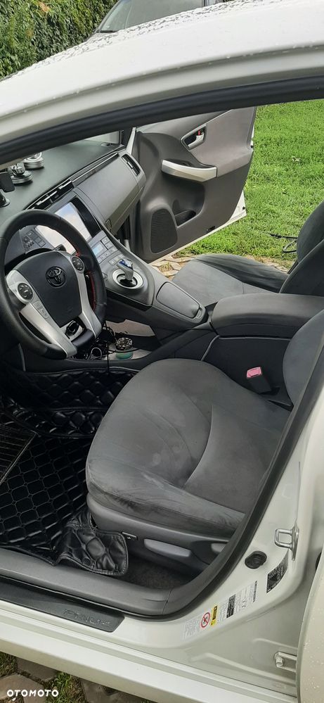 Toyota Prius - 13